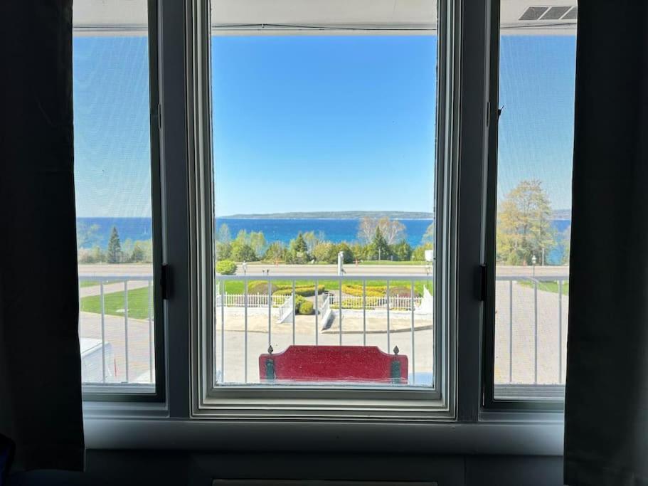 5Mins To Dt Petoskey Lakefront 50 Inches 4K Tv Villa Exterior photo